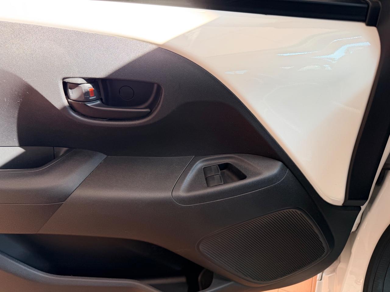 Toyota Aygo 1.000 benzina 69cv Neopatentati