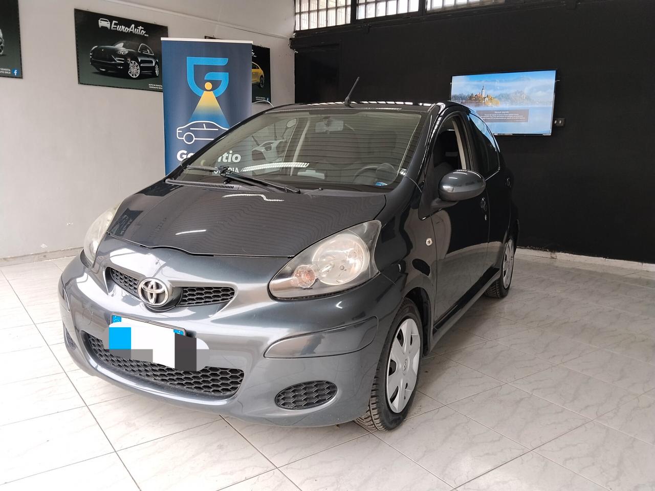 Toyota Aygo 1.0 benzina 2011 CON GARANZIA