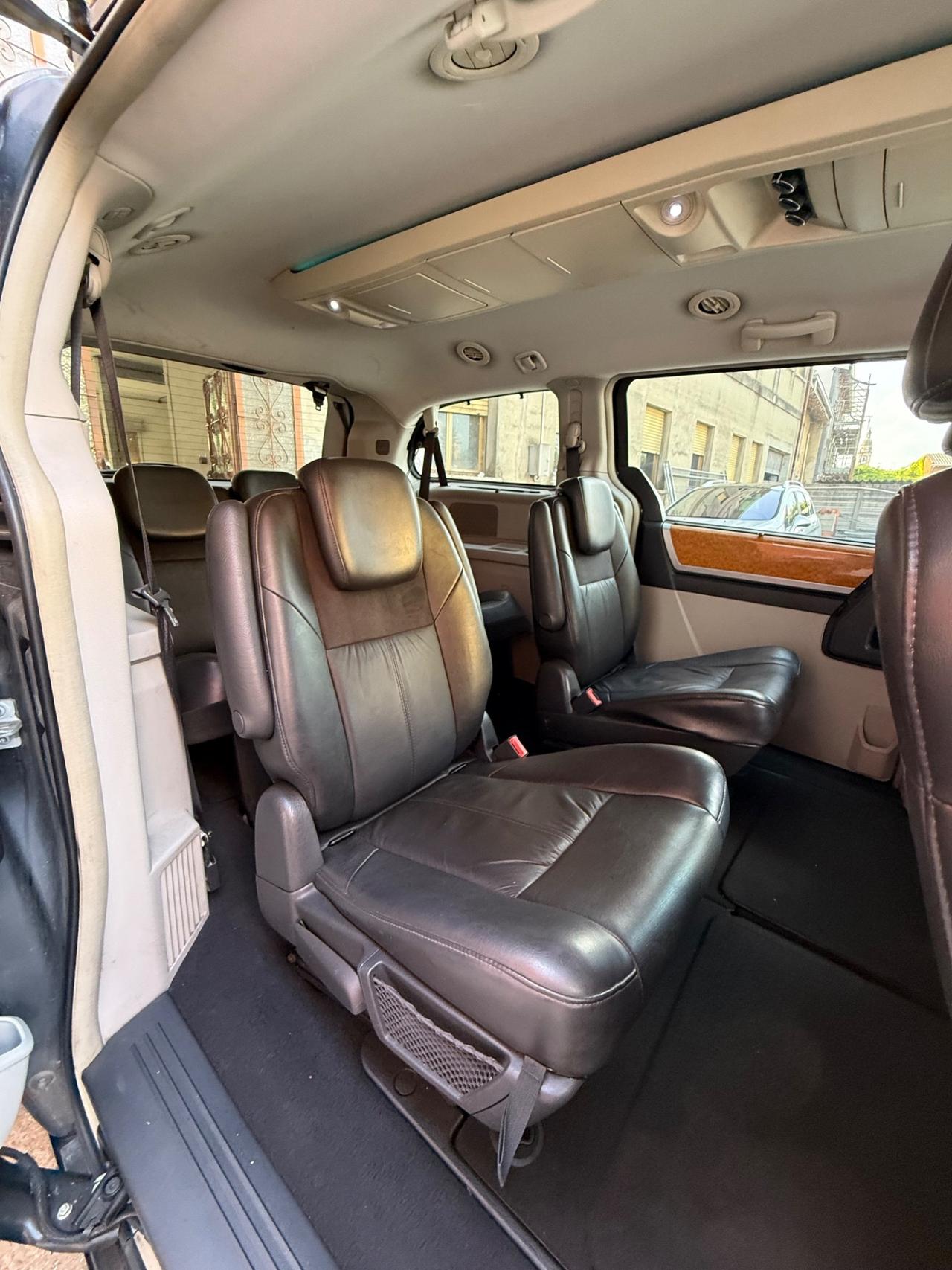 Chrysler Voyager Grand 2.8 CRD cat Limited Auto