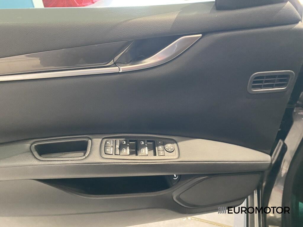 Maserati Ghibli 3.0 DS Auto