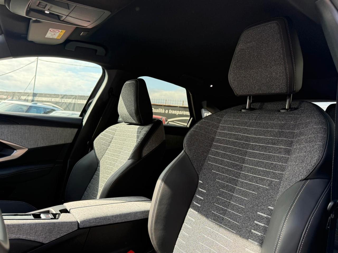 PEUGEOT 3008 HYBRID 136CV AUTOMATICA ALLURE KM0