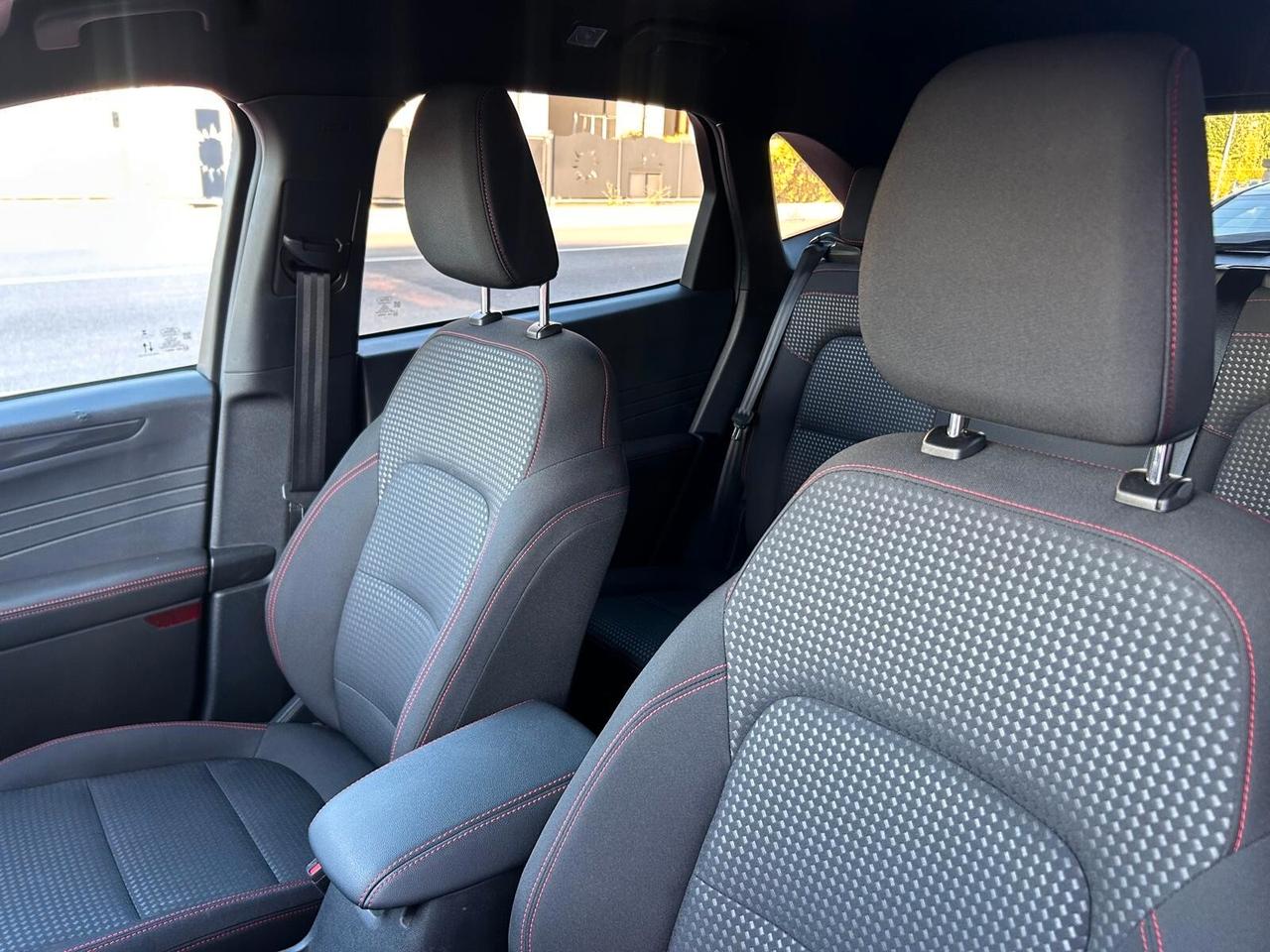 Ford Kuga 2.0 EcoBlue 120 CV aut. 2WD ST-L.Design