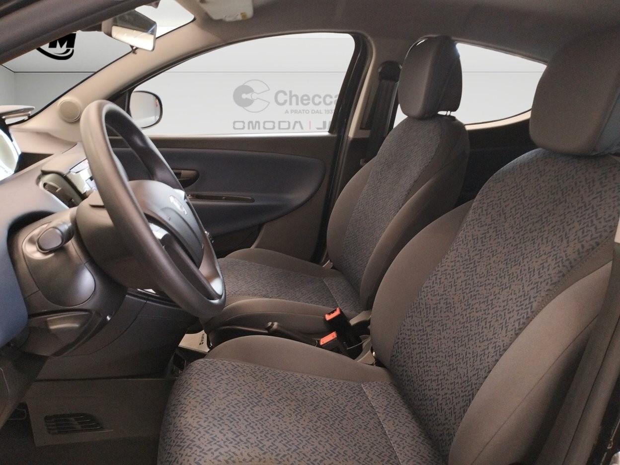 Lancia Ypsilon 1.0 firefly hybrid Silver Plus s
