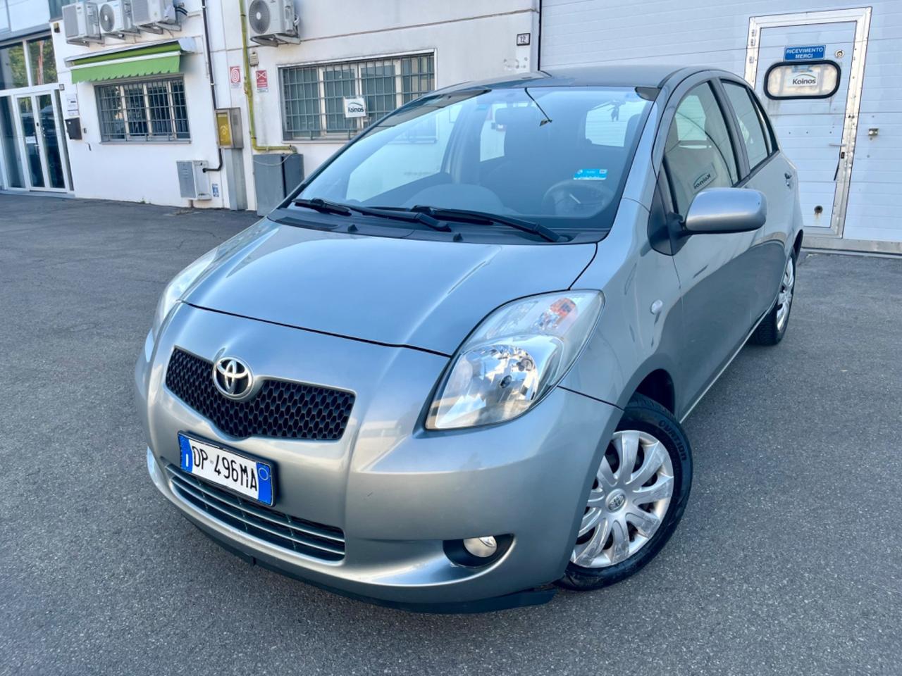Toyota Yaris 1.3benz 2008 138.000km per neopatentati