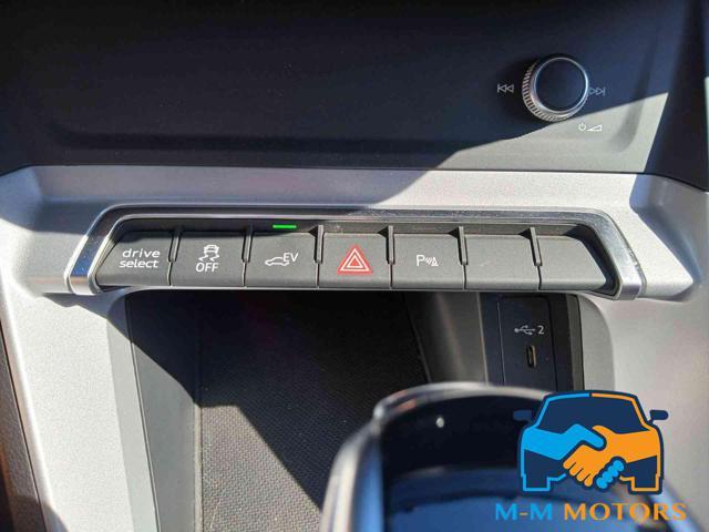 AUDI Q3 SPB 45 TFSI e S tronic Business Plus