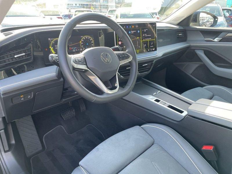Volkswagen Passat 2.0 TDI 150 CV SCR EVO DSG Business Nuovo Modello