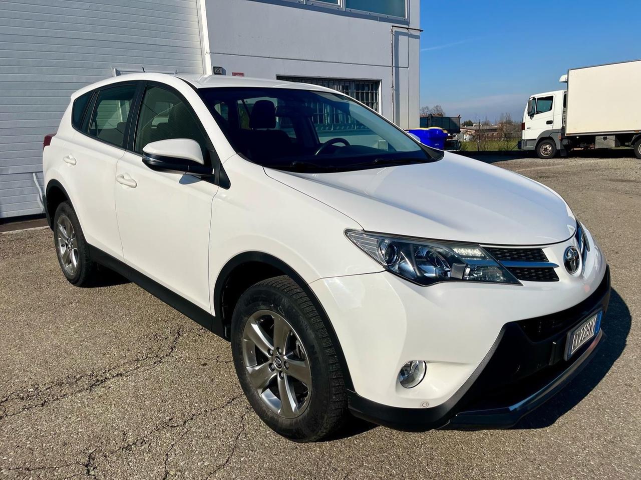 ToyotaRAV4 2.0D-4D 2015 109.000km perfetta