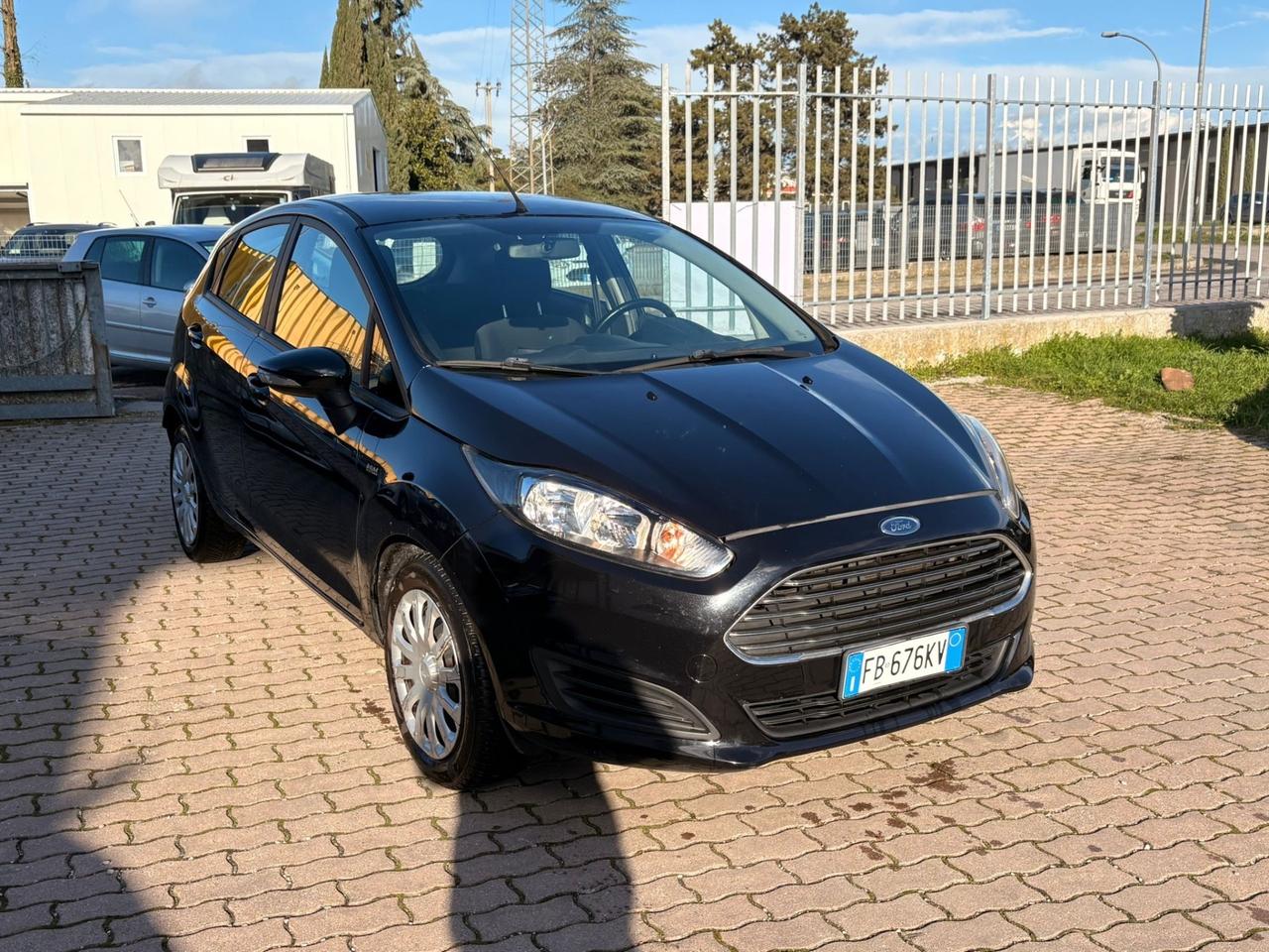 Ford Fiesta 1.4 5 porte Bz.- GPL Black & White Edition