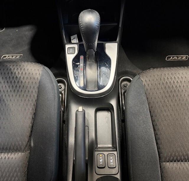 Honda Jazz 1.3 Elegance Navi ADAS CVT