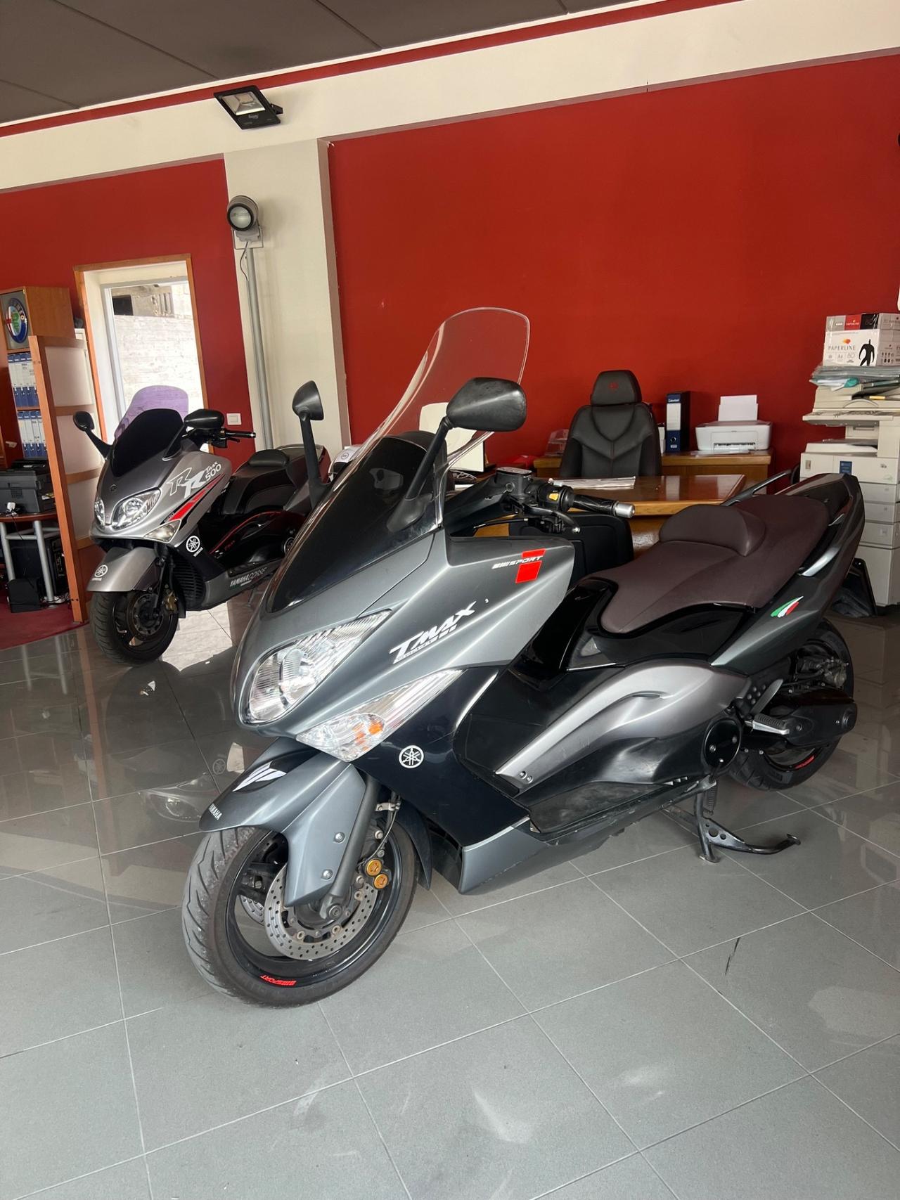 Yamaha T Max