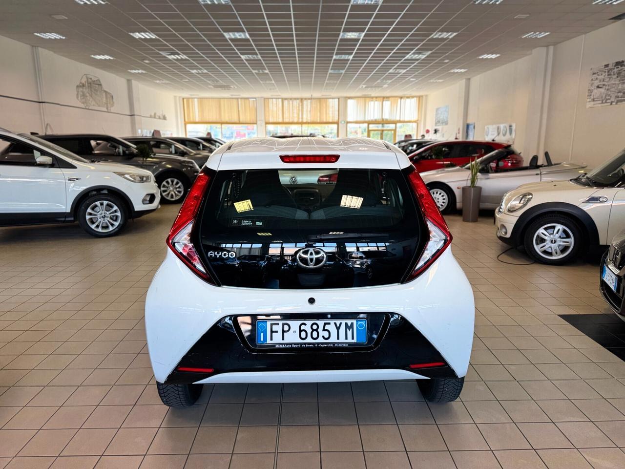 Toyota Aygo 1.0 VVT-i 72 CV 5 porte x-cite