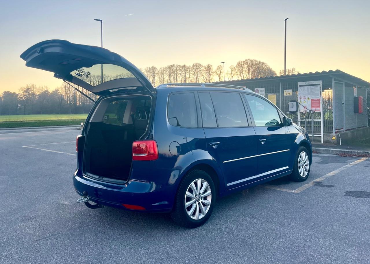 Volkswagen Touran 2.0 TDI 140 CV DSG Highline