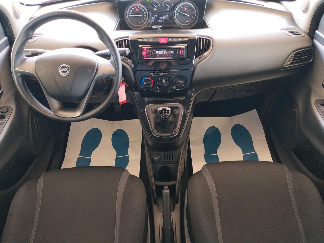 Lancia Ypsilon 0.9 TwinAir 85 CV Metano Ecochic Silver - NEOPATENTATI - EURO6