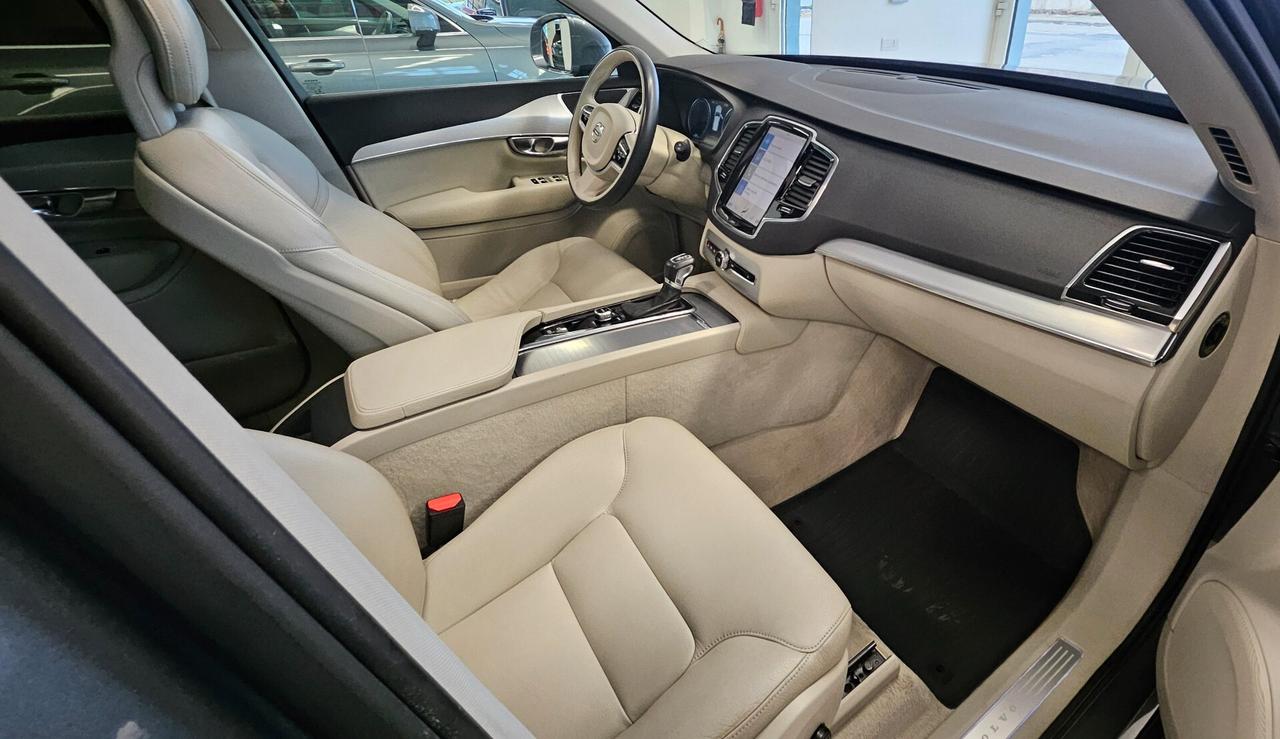 Volvo XC 90 XC90 D5 AWD Geartronic Inscription TETTO