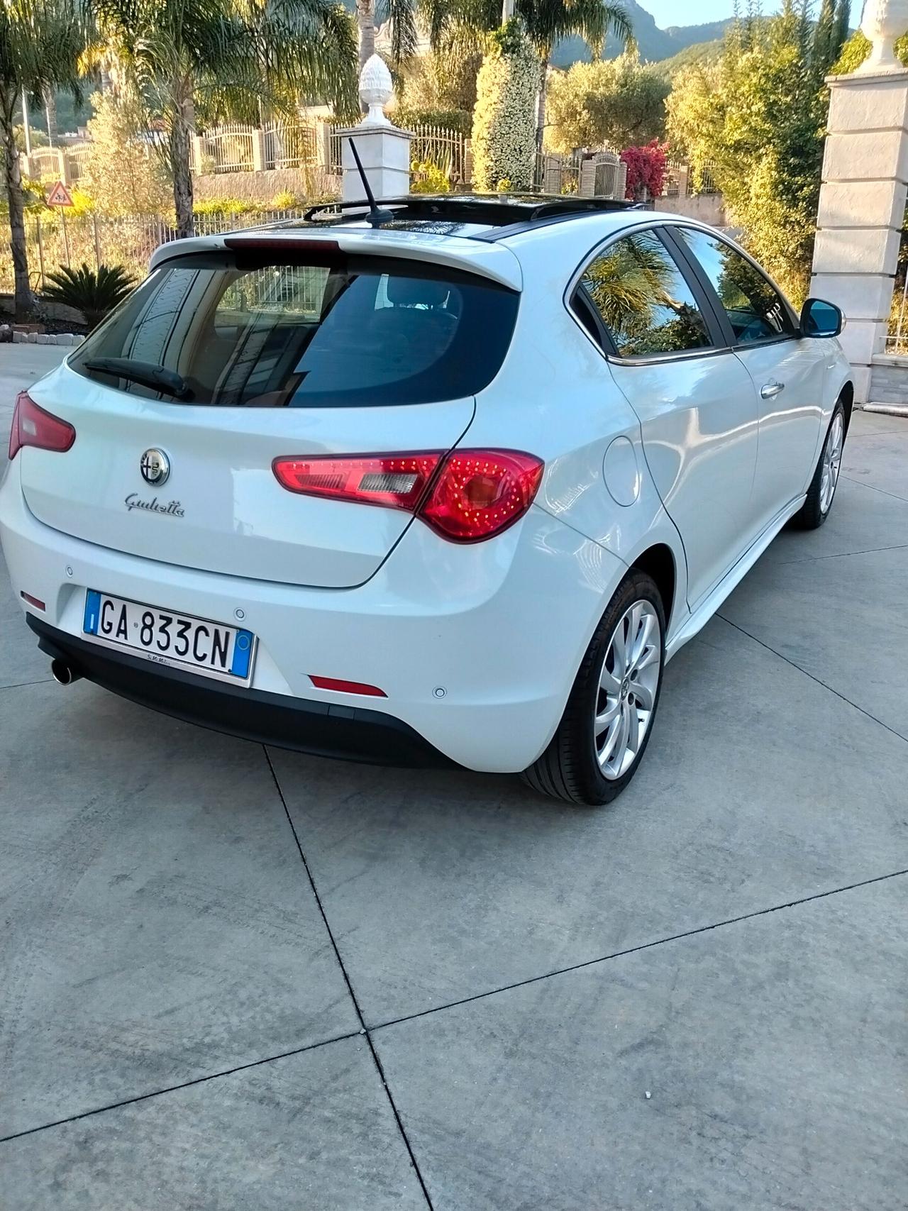 Alfa Romeo Giulietta 1.6 JTDm-2 105 CV Distinctive