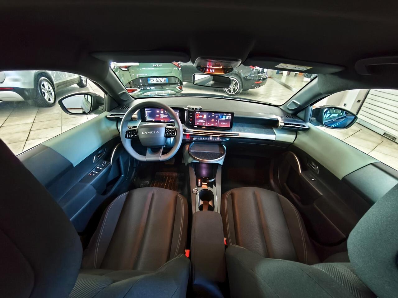 Nuova Lancia Ypsilon Hybrid e-DCT - 1.2 - 100cv