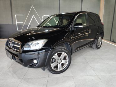 Toyota RAV 4 2.2 d-cat Luxury 150cv dpf * AUTOMATICO *