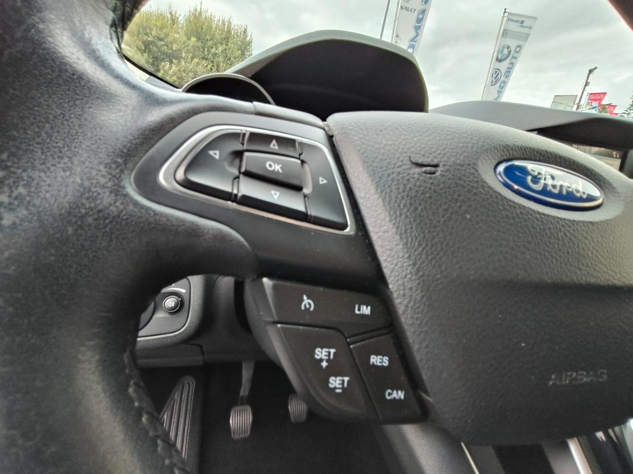 Ford Kuga 1.5 TDCI 120 CV S&S 2WD ST-Line