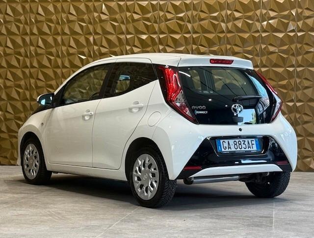 Toyota Aygo Connect 1.0 VVT-i 72 CV 5 porte x-cool