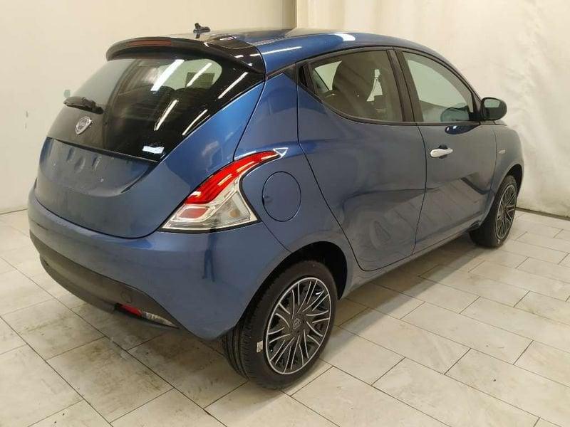 Lancia Ypsilon 1.0 firefly hybrid Oro s e s 70cv