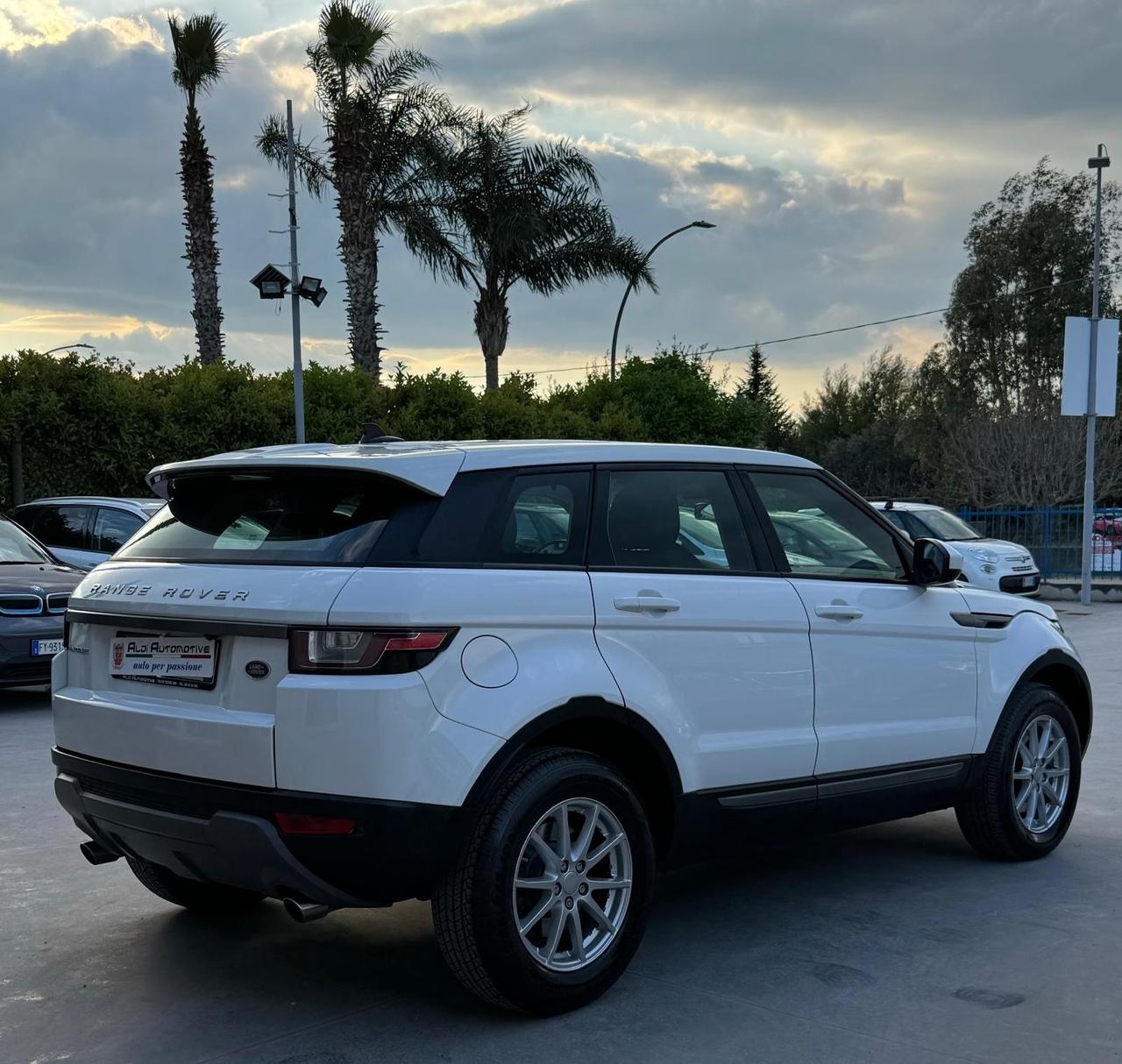 Land Rover Range Evoque 2.0 TD4 150 CV 5p. Business Edition Pure