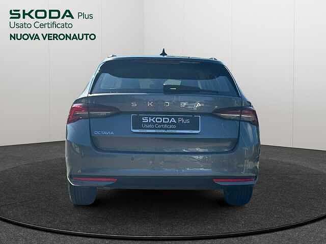 SKODA Octavia 2.0 TDI 150 CV DSG Wagon Executive