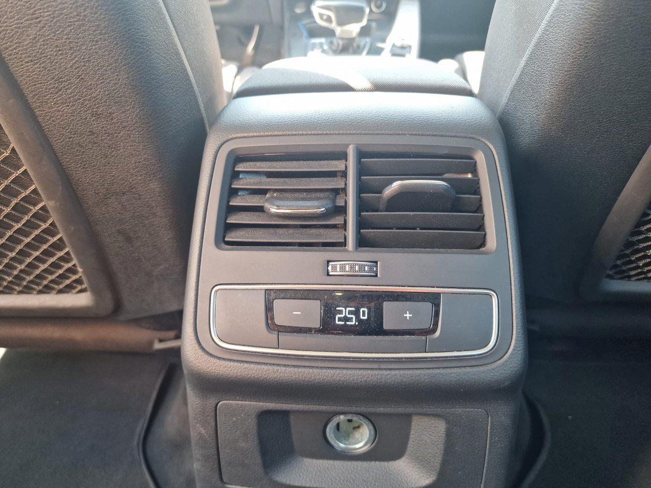 Audi A4 Avant 30 2.0 tdi mhev S Line edition 136cv s-tronic - Veicolo Usato