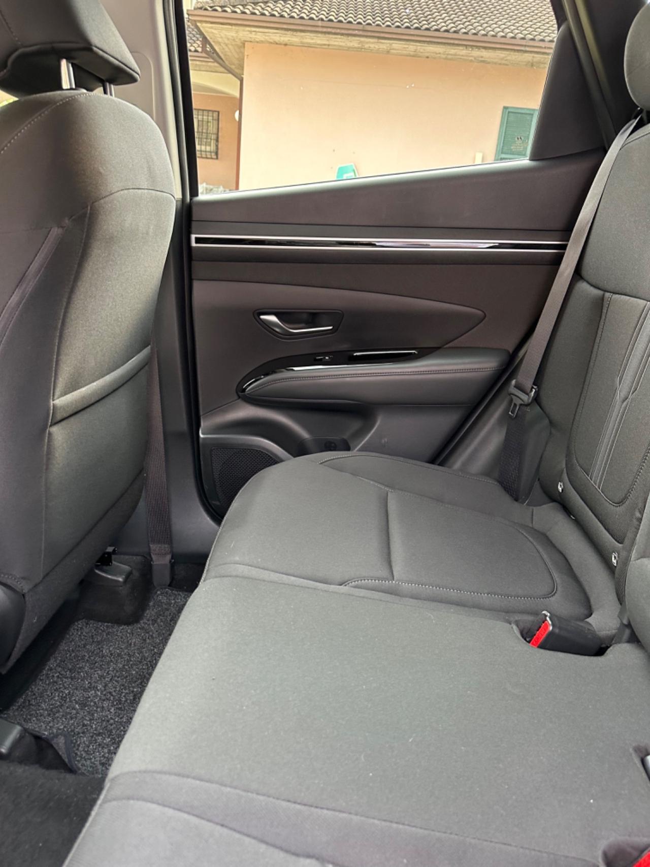 Hyundai TUCSON 1.6 HEV 4WD EXELLENCE KMCERT UNICOPR GARANZ