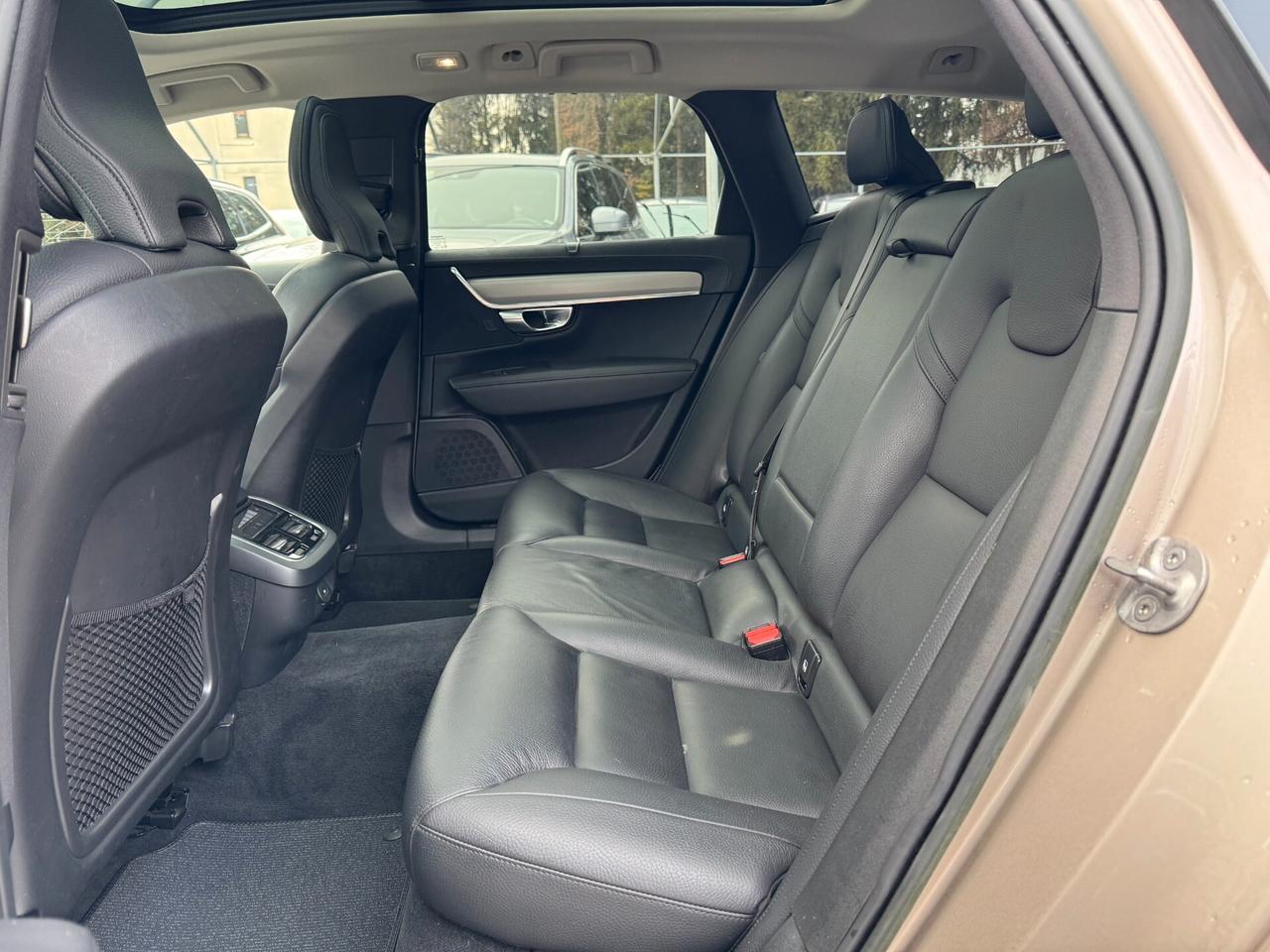 Volvo V90 Cross Country B4 (d) AWD automatico Ultimate