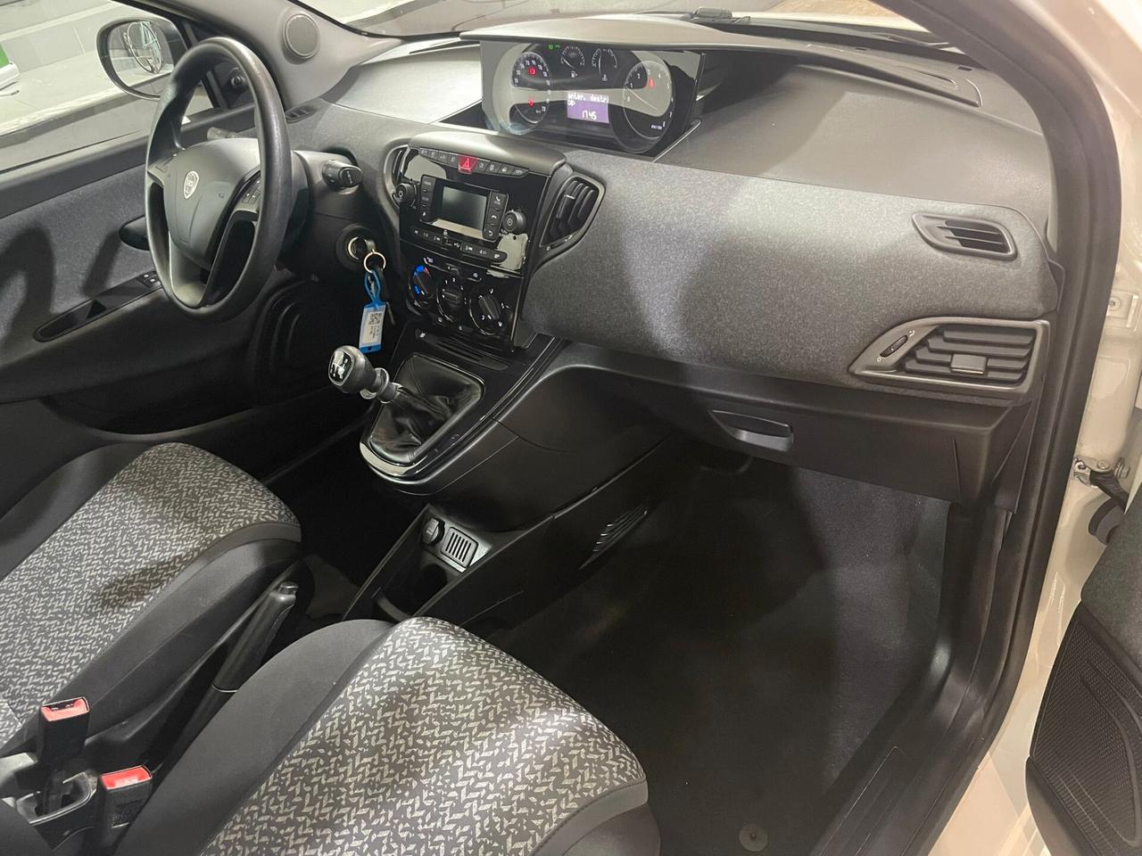 Lancia Ypsilon 1.2 69 CV 5 porte S&S Elefantino Blu