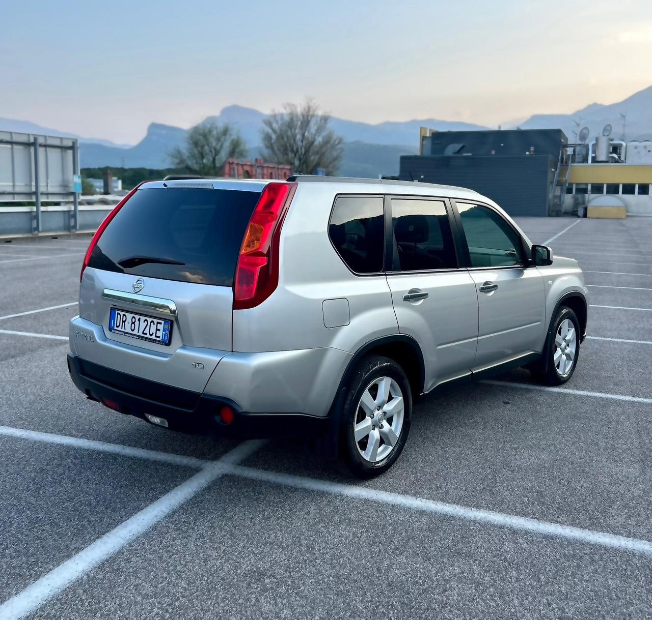 Nissan X-Trail 2.0 dCi LE 4WD FULL OPTIONAL