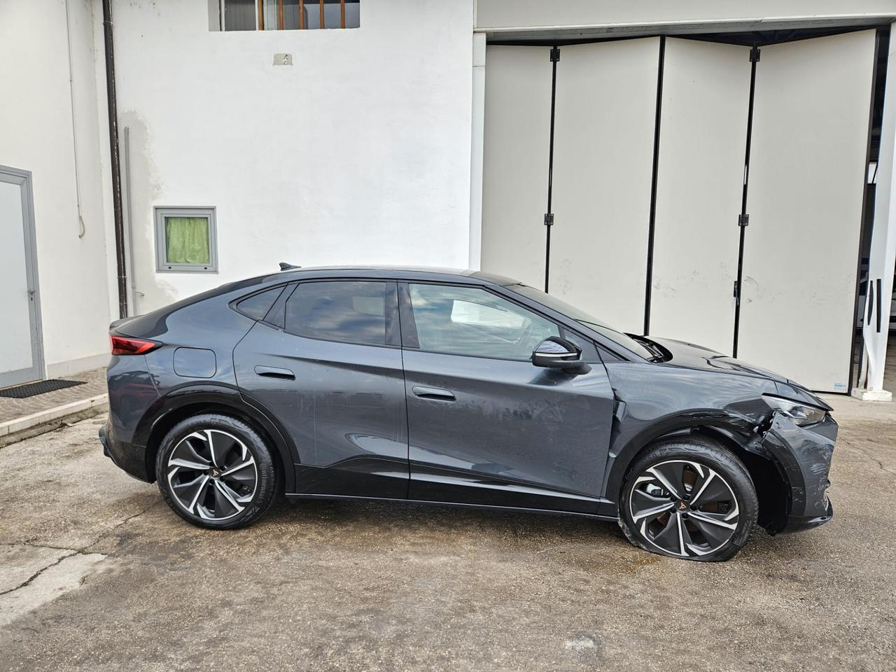 CUPRA Tavascan 77kWh rwd START INCIDENTATA