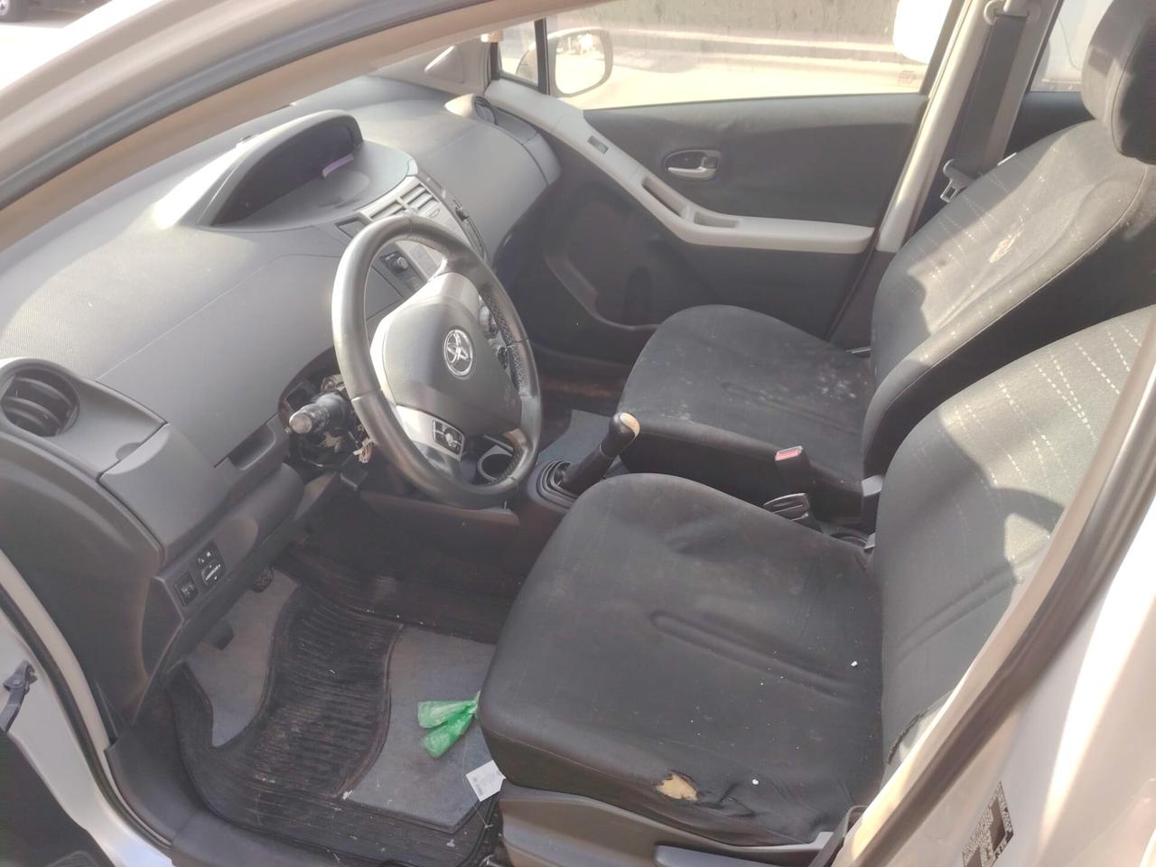 Toyota Yaris 1.4 D-4D DPF 5 porte
