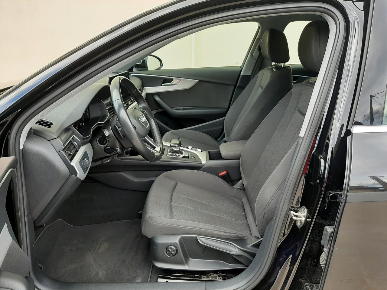 Audi A4 30 (2.0) TDI 136cv S Tronic Business Advanced