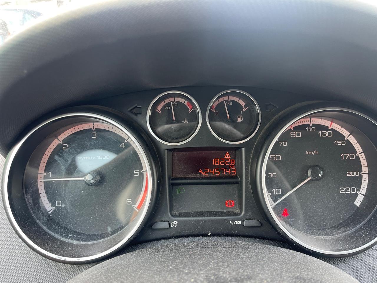 Peugeot 308 se 1.6 HDi 90CV euro5a uni prop