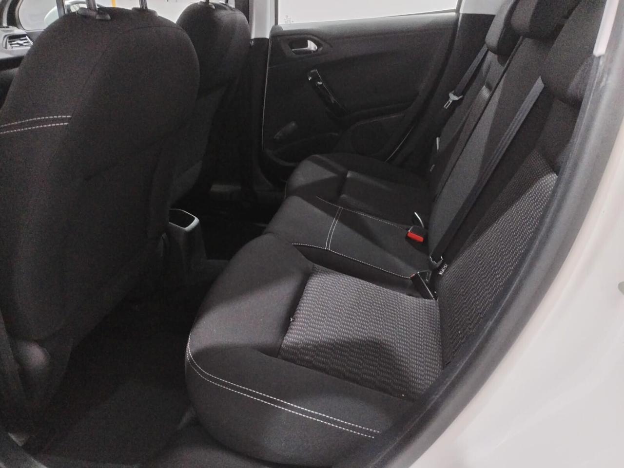 Peugeot 208 BlueHDi 75 S&S 5 porte Active