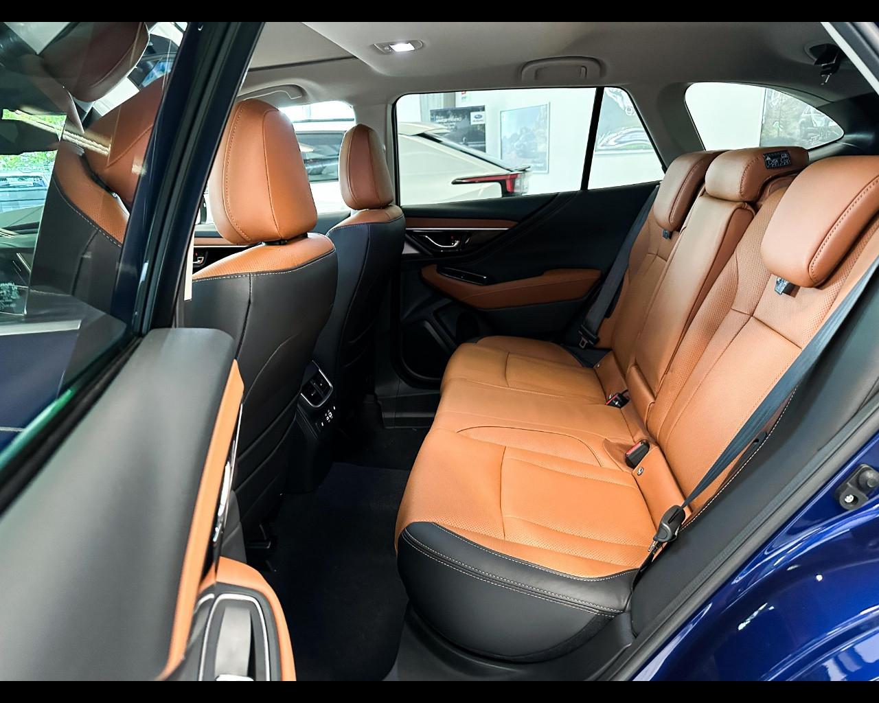 SUBARU 2.5i PREMIUM