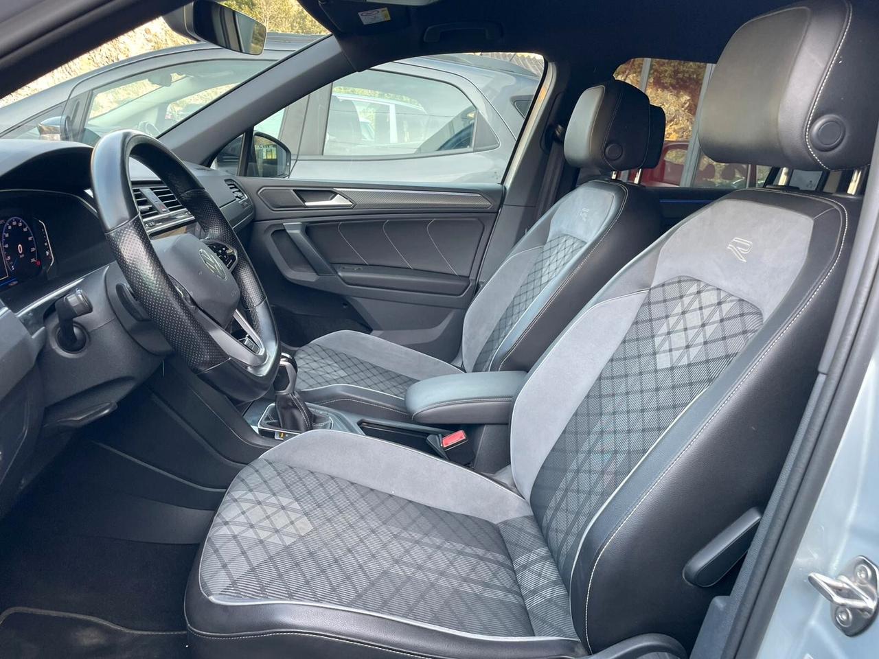 VOLKSWAGEN TIGUAN 2.0TDI R-LINE DSG 150cv