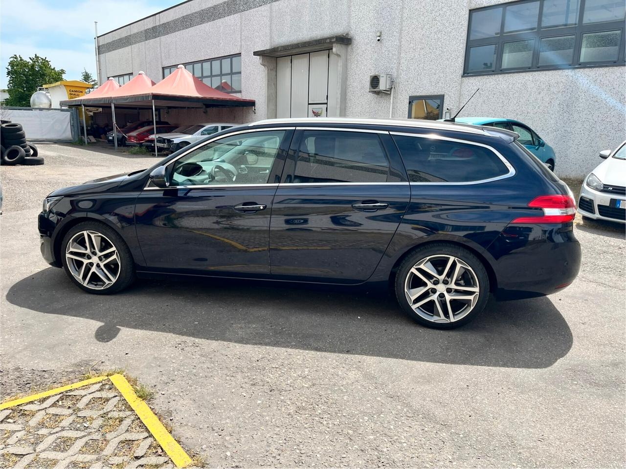 Peugeot 308 1.6 e-HDi 115CV Stop&Start CC Allure