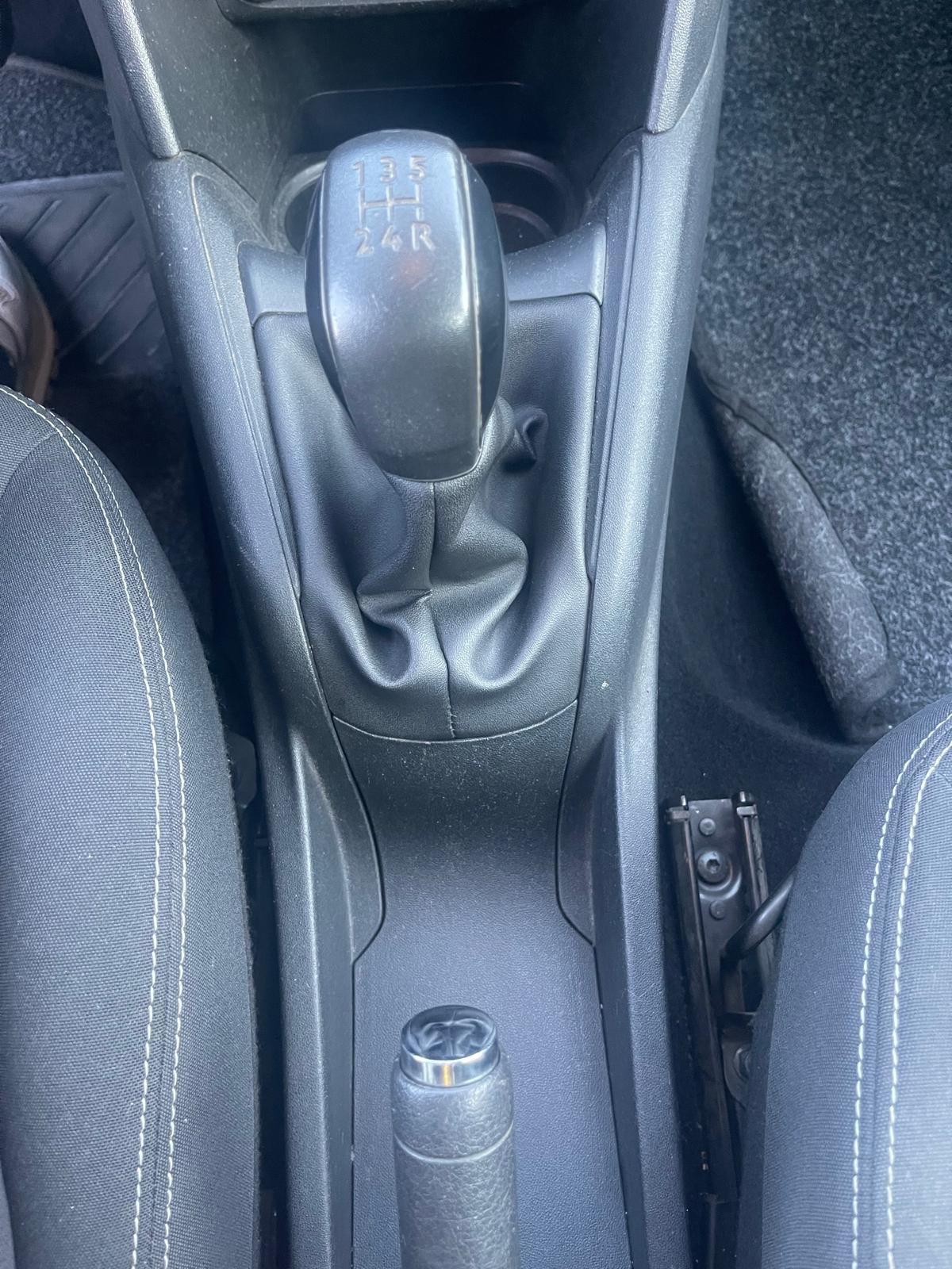 Peugeot 208 BlueHDi 75 5 porte Allure