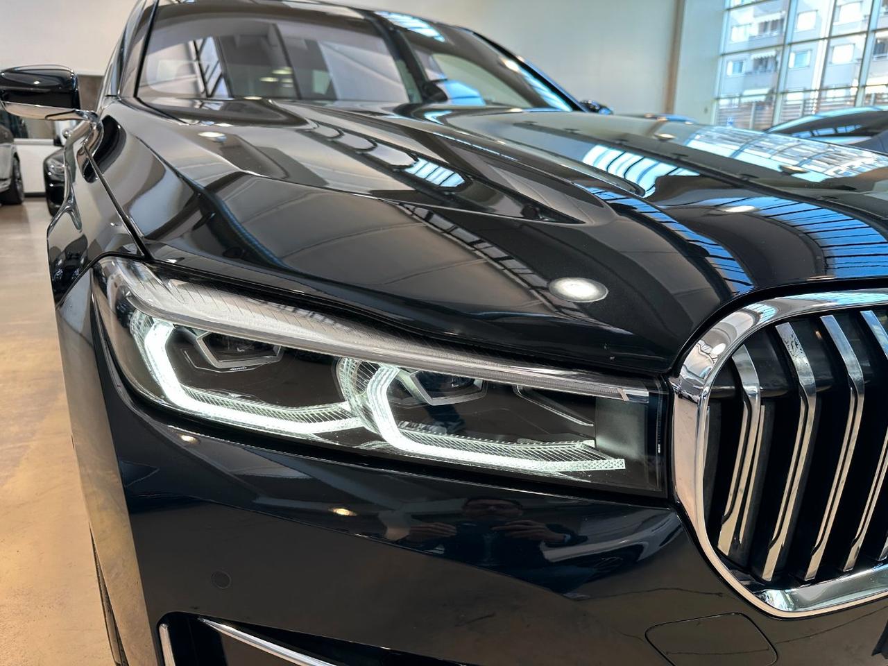 BMW 730 d Individual Composition - IVA Esposta