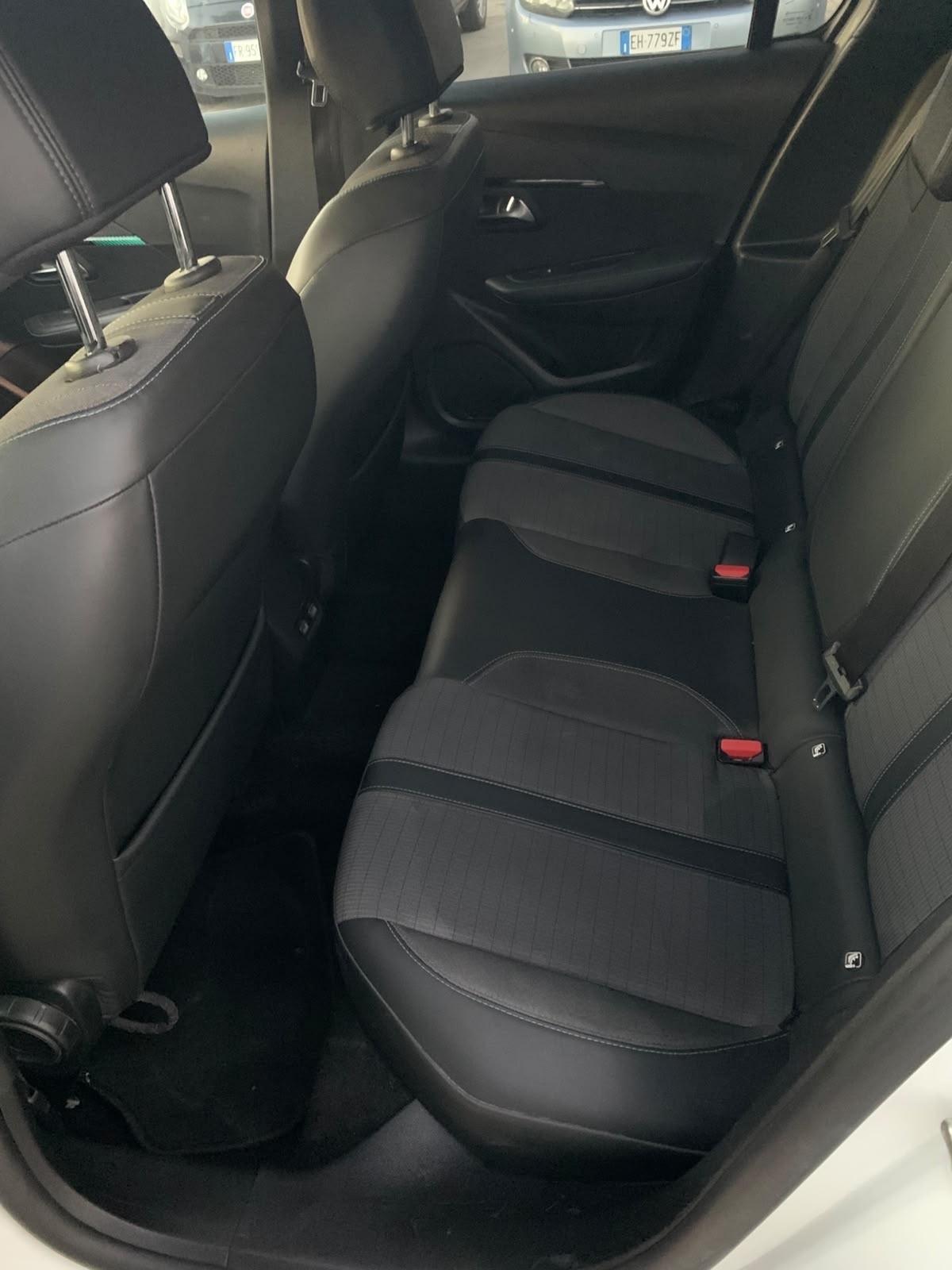 Peugeot 208 PureTech 100 Stop&Start 5 porte Active Pack