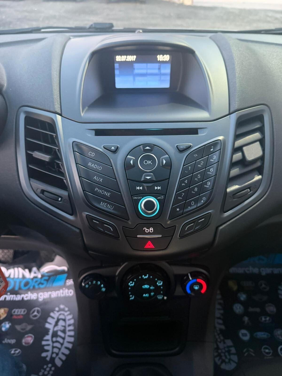 Ford Fiesta AUTOCARRO 4 posti