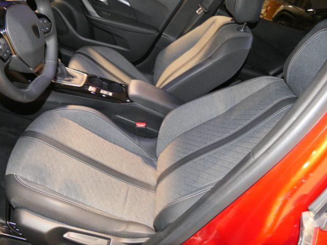 PEUGEOT 2008 PureTech 100 S&S Allure