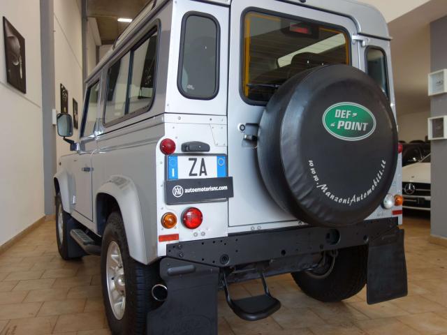 Land Rover Defender 90 TD4 SE 95000 KM