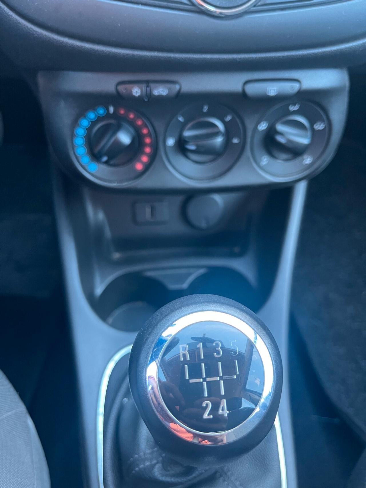 Opel Corsa 1.2 5 porte Innovation SOLI 90.301 KM ADATTA AI NEOPATENTATI