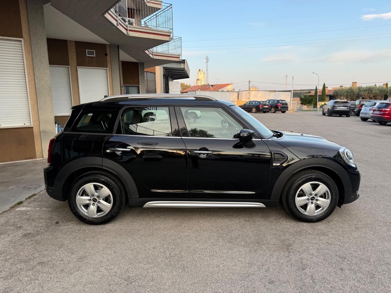 Mini Cooper Countryman 1.5 One - Automatica