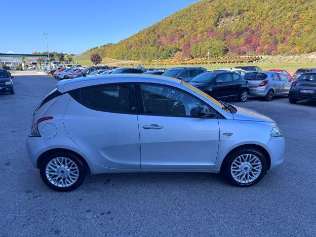 LANCIA Ypsilon 1.2 69 CV 5 porte GPL Gold OK NEOPATENTATI LPG