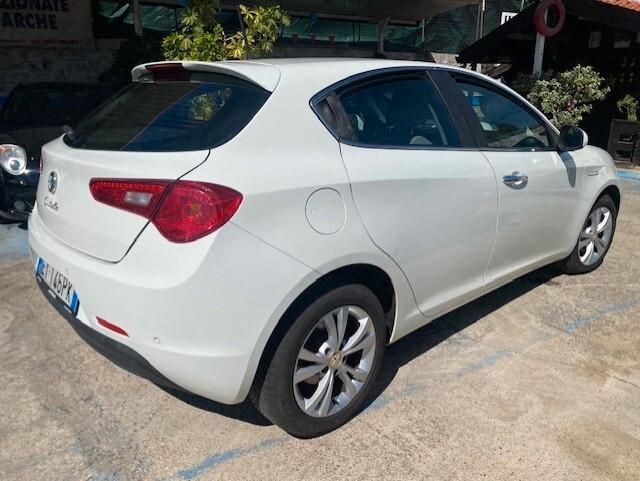 Alfa Romeo Giulietta 1.6 JTDm-2 105 CV Exclusive