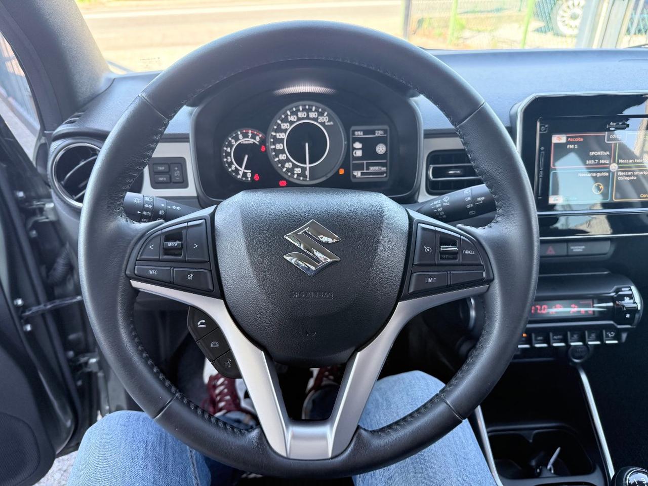 Suzuki Ignis 1.2h Top 2wd
